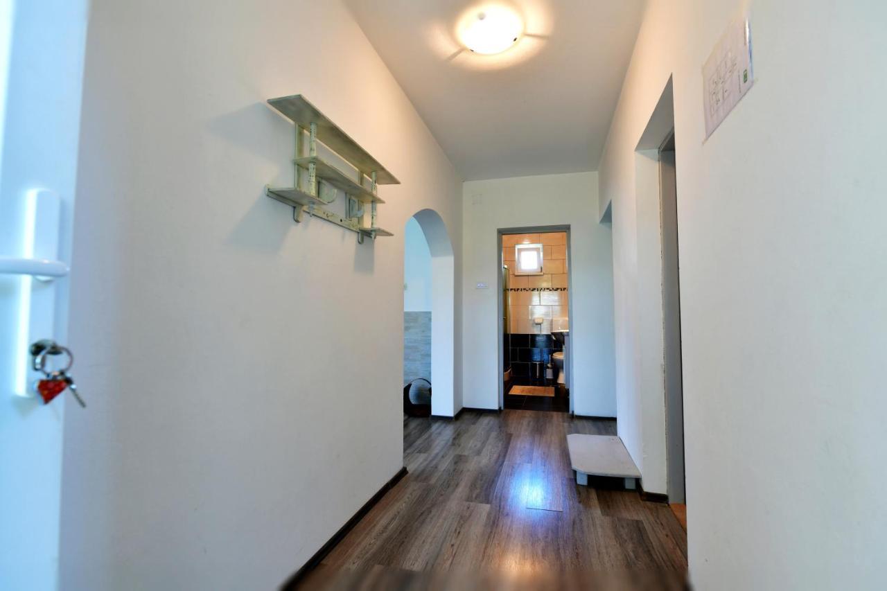 Kuca Za Odmor Roby Apartment Saborsko Ngoại thất bức ảnh