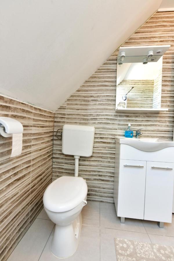 Kuca Za Odmor Roby Apartment Saborsko Ngoại thất bức ảnh